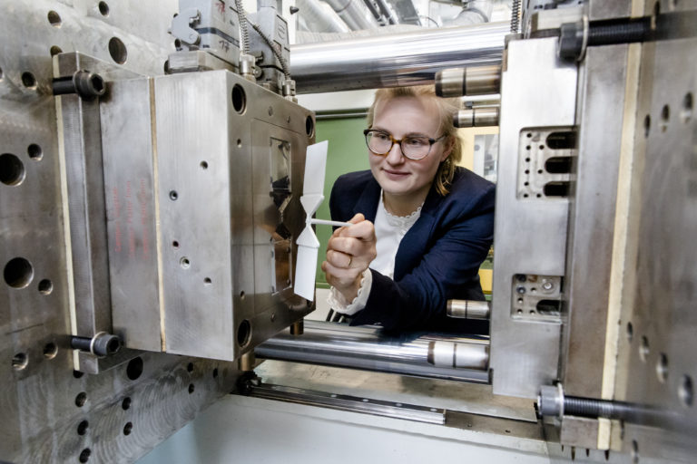 Thermoset Compounding and Injection Moulding